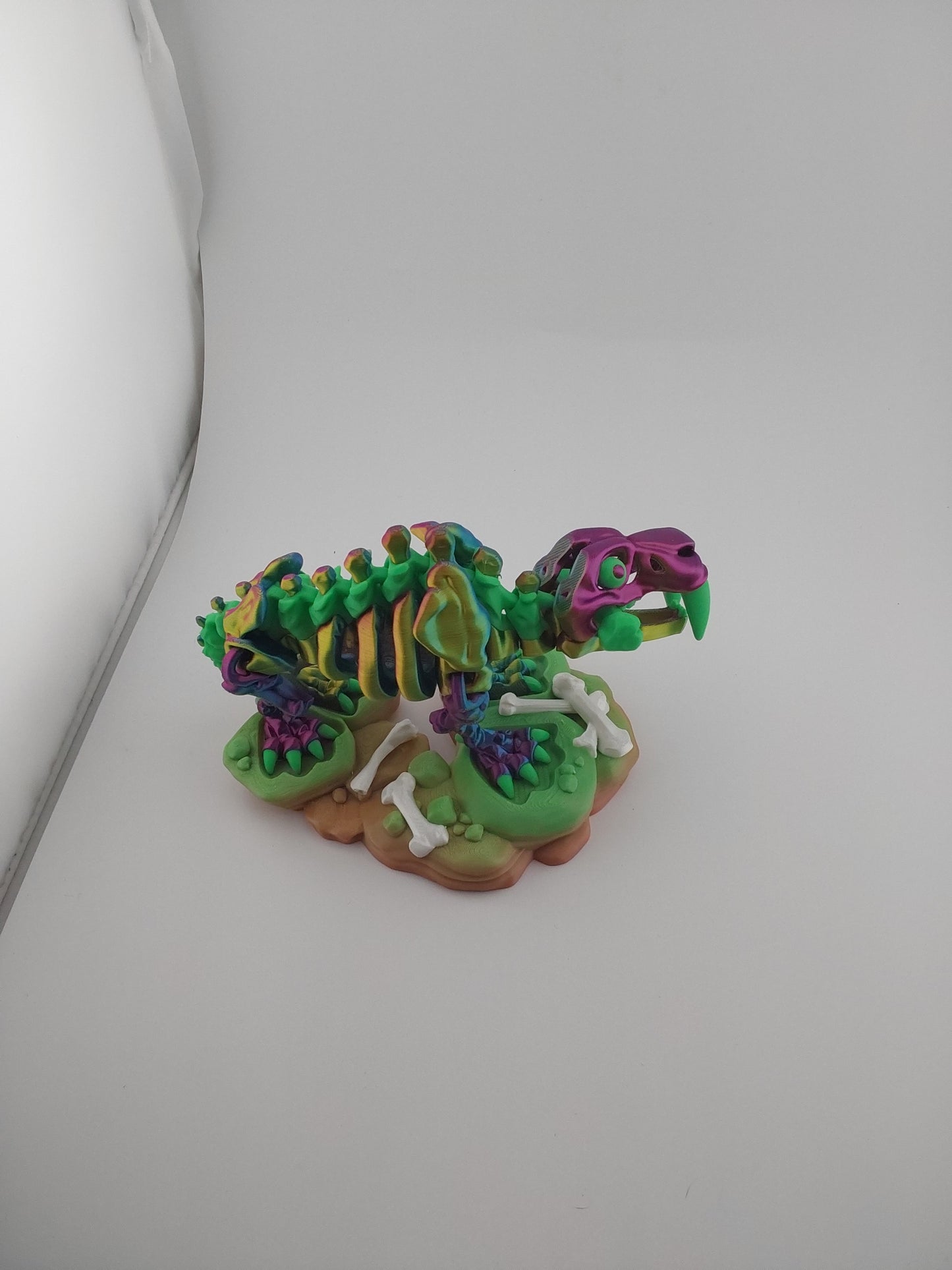 Sabertooth skeleton with stand